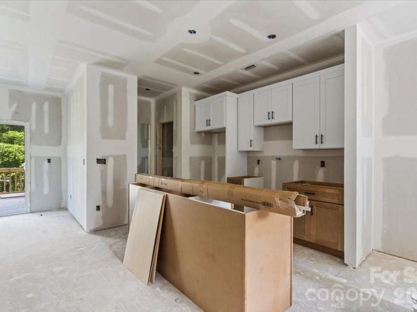 213 Knot Street, Shelby, NC 28150.  MLS# CAR4352838, YatesRealty ID 13924. Kitchen: Under-Construction