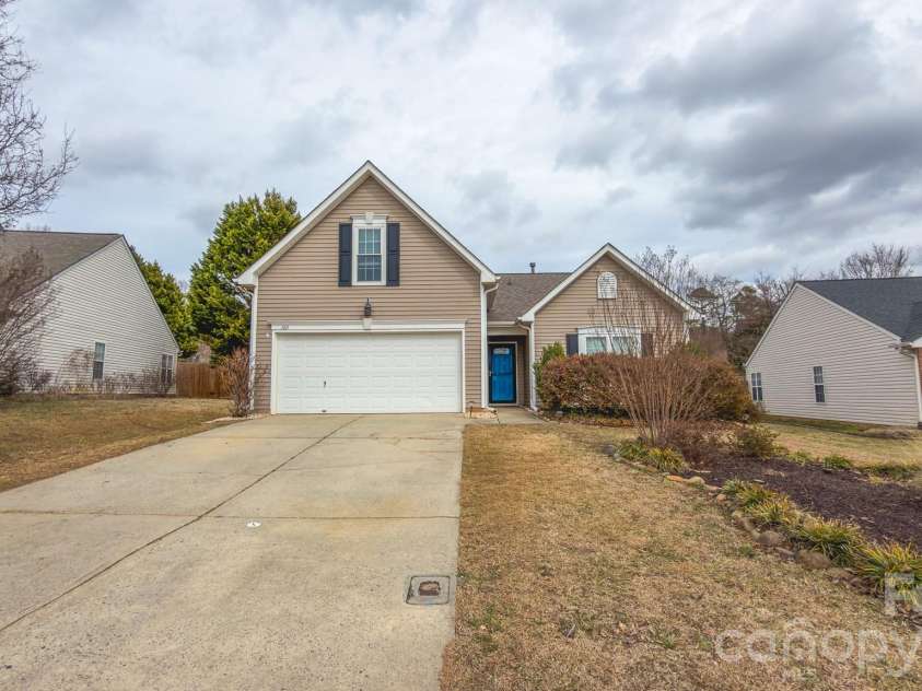 105 Milroy Lane, Mooresville, NC 28115.  MLS# CAR4355248, YatesRealty ID 13927. 
