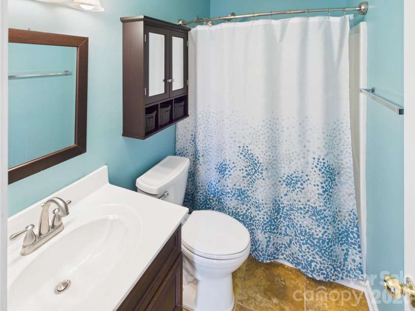 105 Milroy Lane, Mooresville, NC 28115.  MLS# CAR4355248, YatesRealty ID 13927. 