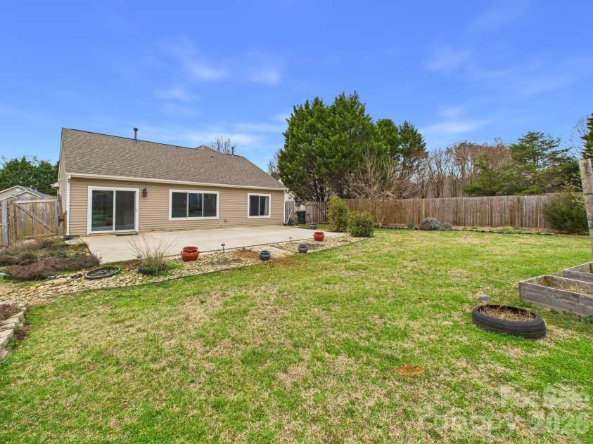105 Milroy Lane, Mooresville, NC 28115.  MLS# CAR4355248, YatesRealty ID 13927. 