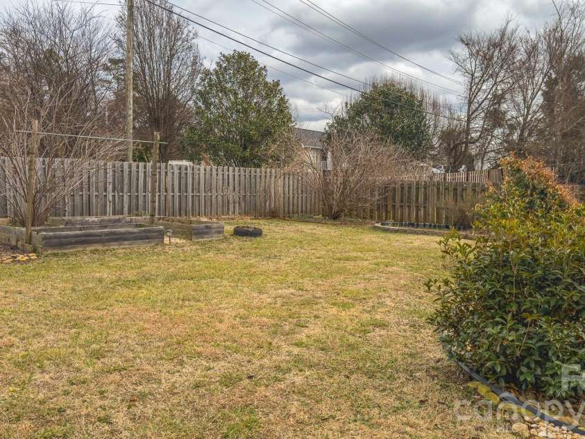 105 Milroy Lane, Mooresville, NC 28115.  MLS# CAR4355248, YatesRealty ID 13927. 
