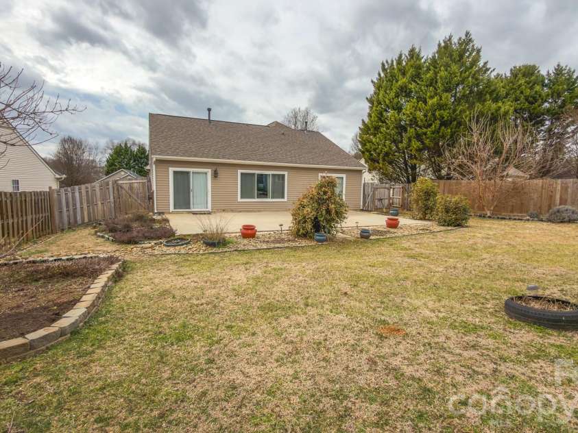 105 Milroy Lane, Mooresville, NC 28115.  MLS# CAR4355248, YatesRealty ID 13927. 