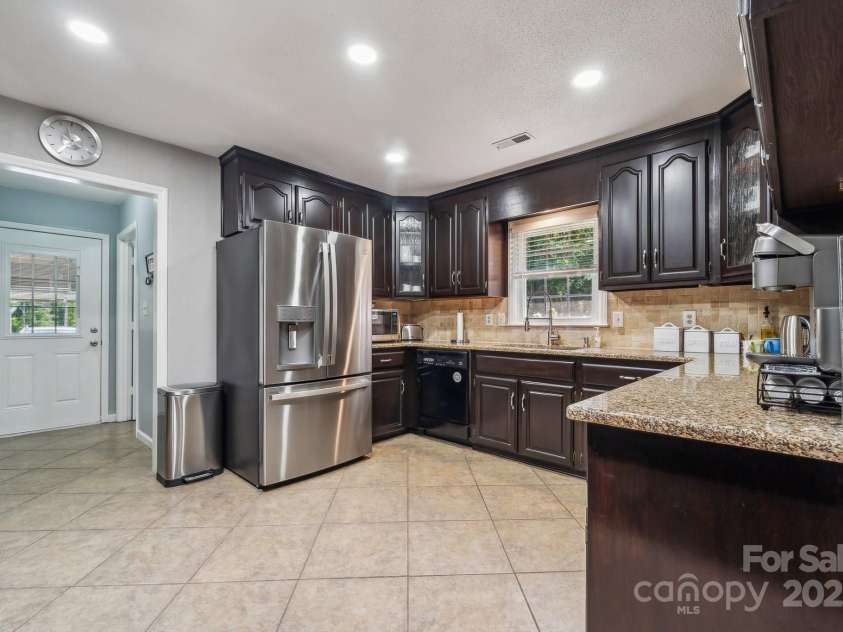 1753 Elmwood Drive, Rock Hill, SC 29730.  MLS# CAR4257327, YatesRealty ID 13927. 