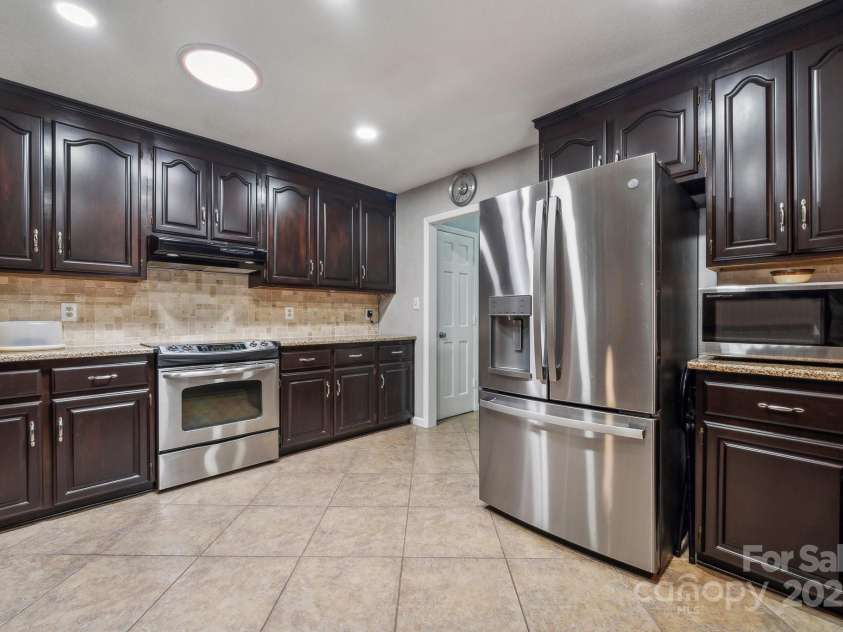 1753 Elmwood Drive, Rock Hill, SC 29730.  MLS# CAR4257327, YatesRealty ID 13927. 
