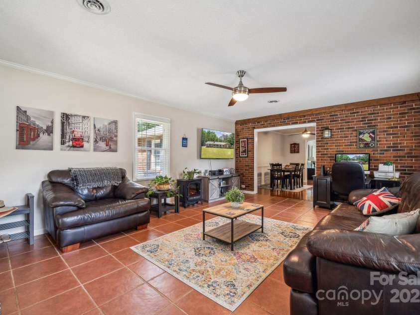 1753 Elmwood Drive, Rock Hill, SC 29730.  MLS# CAR4257327, YatesRealty ID 13927. 