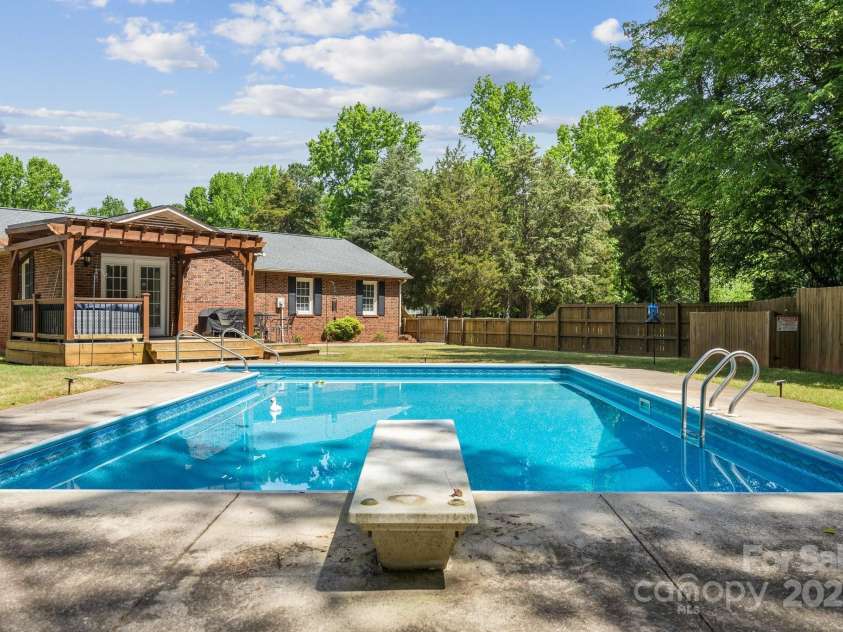 1753 Elmwood Drive, Rock Hill, SC 29730.  MLS# CAR4257327, YatesRealty ID 13927. 