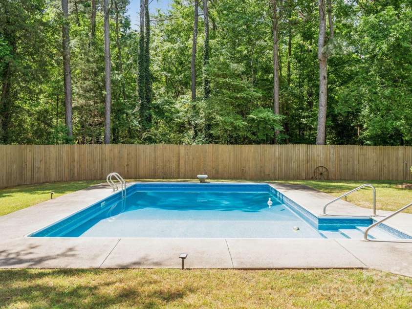 1753 Elmwood Drive, Rock Hill, SC 29730.  MLS# CAR4257327, YatesRealty ID 13927. 