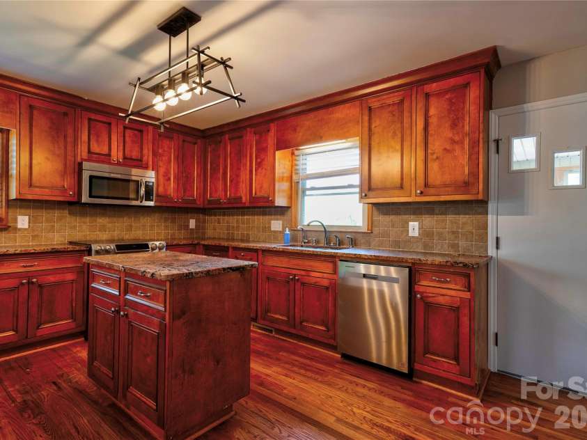 176 Knollwood Drive, Forest City, NC 28043.  MLS# CAR4372409, YatesRealty ID 13928. 