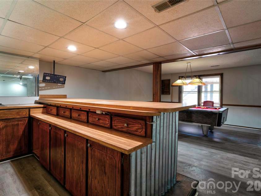 176 Knollwood Drive, Forest City, NC 28043.  MLS# CAR4372409, YatesRealty ID 13928. 