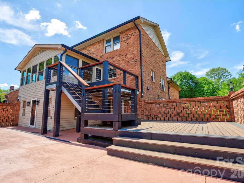 176 Knollwood Drive, Forest City, NC 28043.  MLS# CAR4372409, YatesRealty ID 13928. 