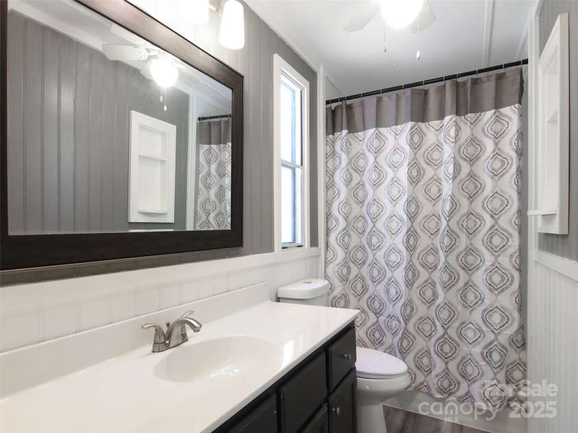 30 Griffin Lane, Candler, NC 28715.  MLS# CAR4253020, YatesRealty ID 13929. 