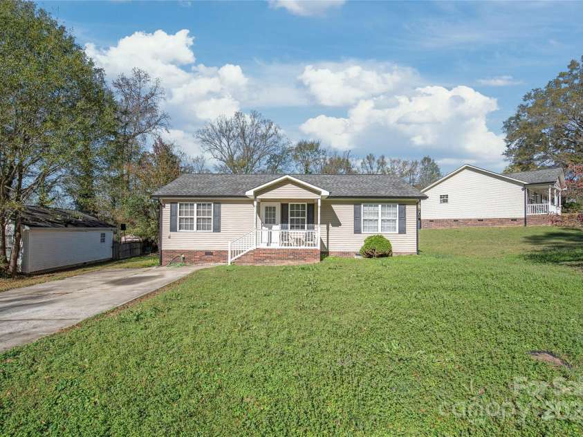 314 Echo Avenue, Kannapolis, NC 28081.  MLS# CAR4197797, YatesRealty ID 1393. 