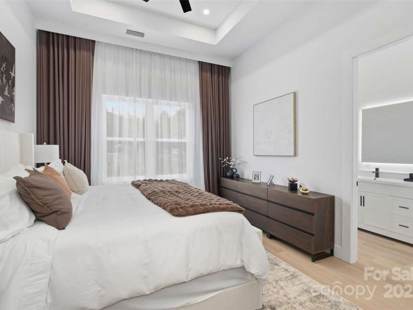 45 Richland Street, Waynesville, NC 28786.  MLS# CAR4331469, YatesRealty ID 1393. Primary