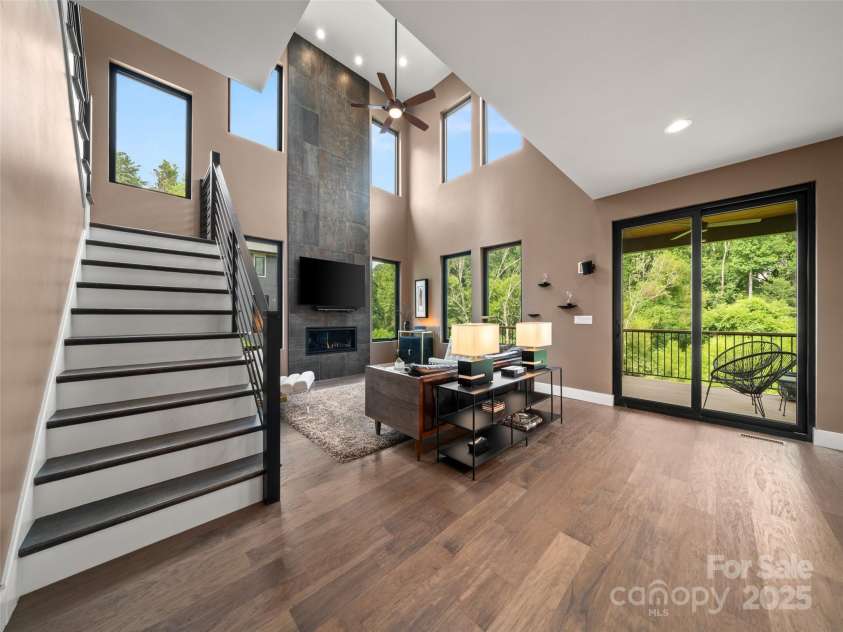 127 Rough Bark Trail, Asheville, NC 28806.  MLS# CAR4245561, YatesRealty ID 13930. 