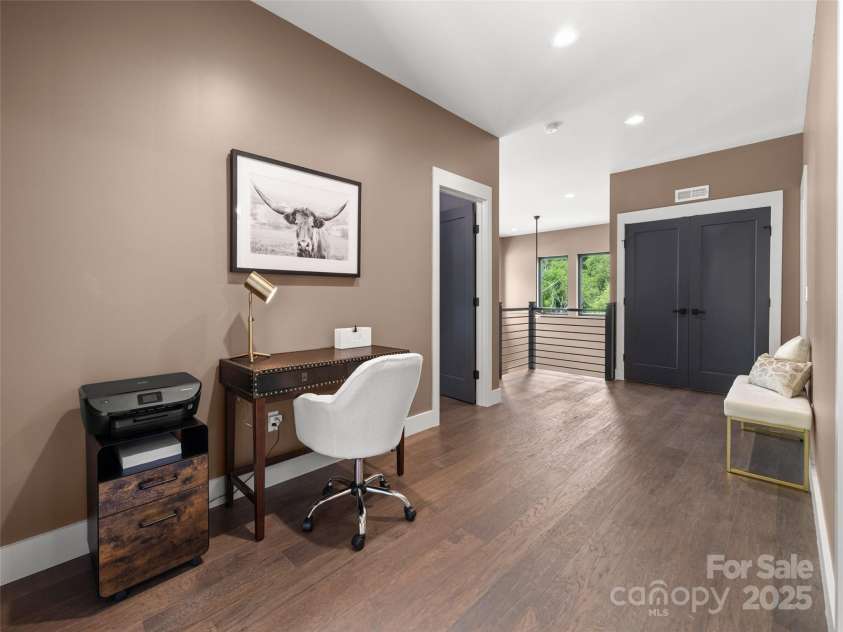 127 Rough Bark Trail, Asheville, NC 28806.  MLS# CAR4245561, YatesRealty ID 13930. 