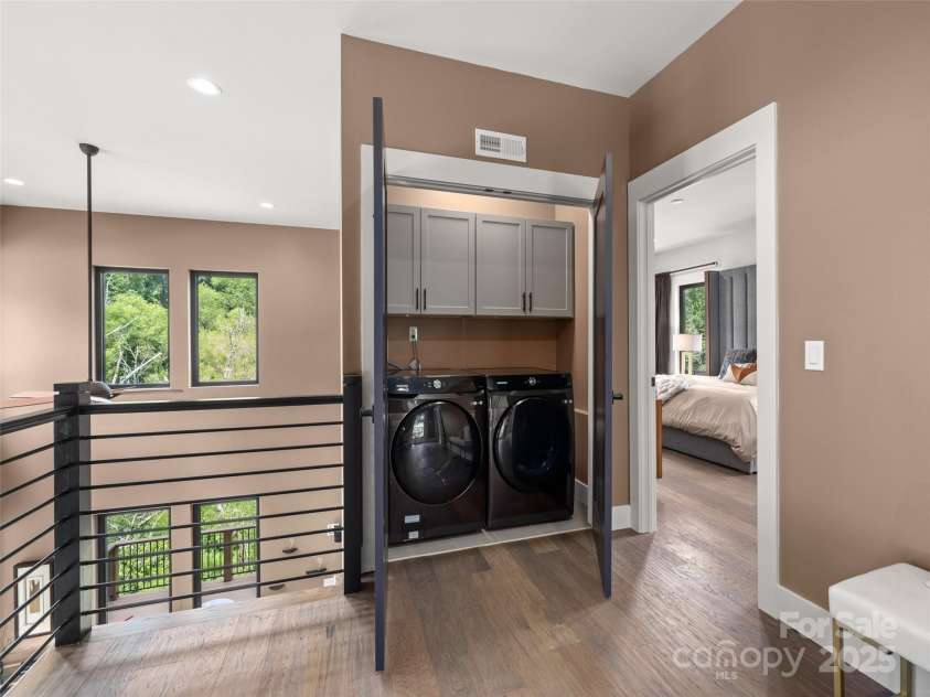 127 Rough Bark Trail, Asheville, NC 28806.  MLS# CAR4245561, YatesRealty ID 13930. 