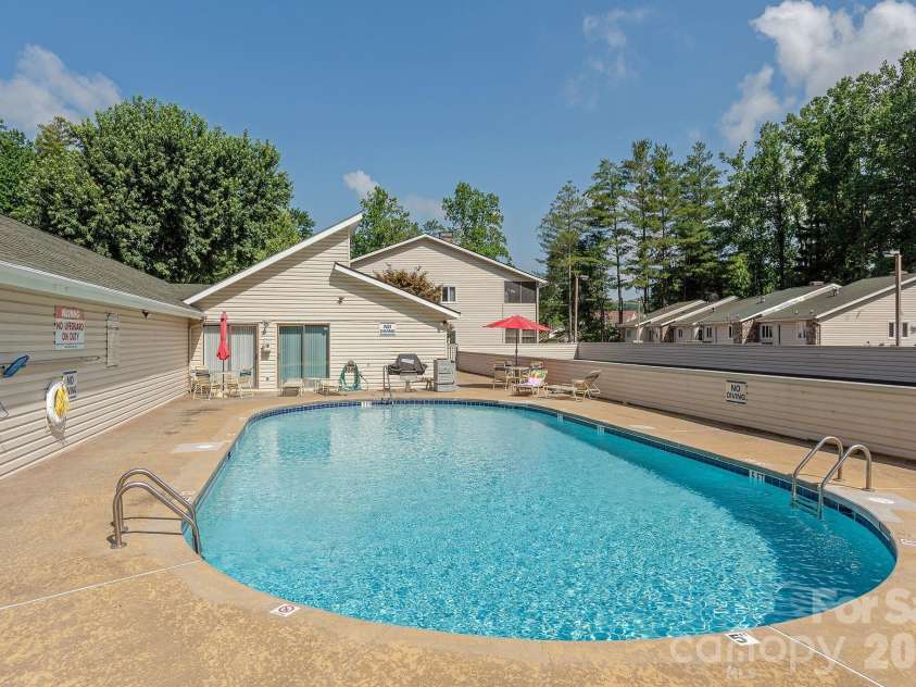 321 Britton Creek Drive, Hendersonville, NC 28791.  MLS# CAR4398134, YatesRealty ID 13930. Community Pool
