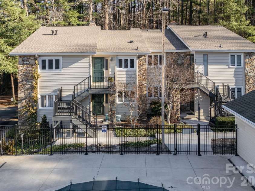 321 Britton Creek Drive, Hendersonville, NC 28791.  MLS# CAR4398134, YatesRealty ID 13930. Exterior