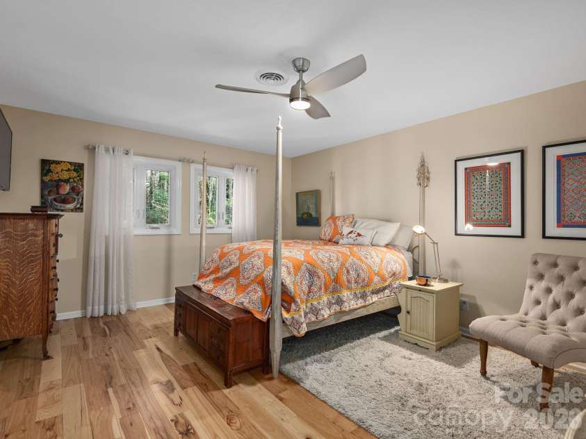 321 Britton Creek Drive, Hendersonville, NC 28791.  MLS# CAR4398134, YatesRealty ID 13930. Primary Bedroom