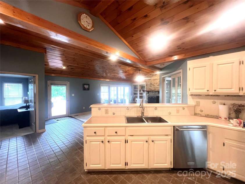 1351 Hardin Road, Dallas, NC 28034.  MLS# CAR4258208, YatesRealty ID 13932. 