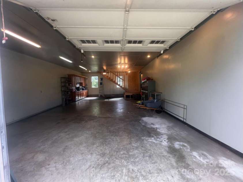 1351 Hardin Road, Dallas, NC 28034.  MLS# CAR4258208, YatesRealty ID 13932. Bonus garage photo edited to remove owner’s personal property