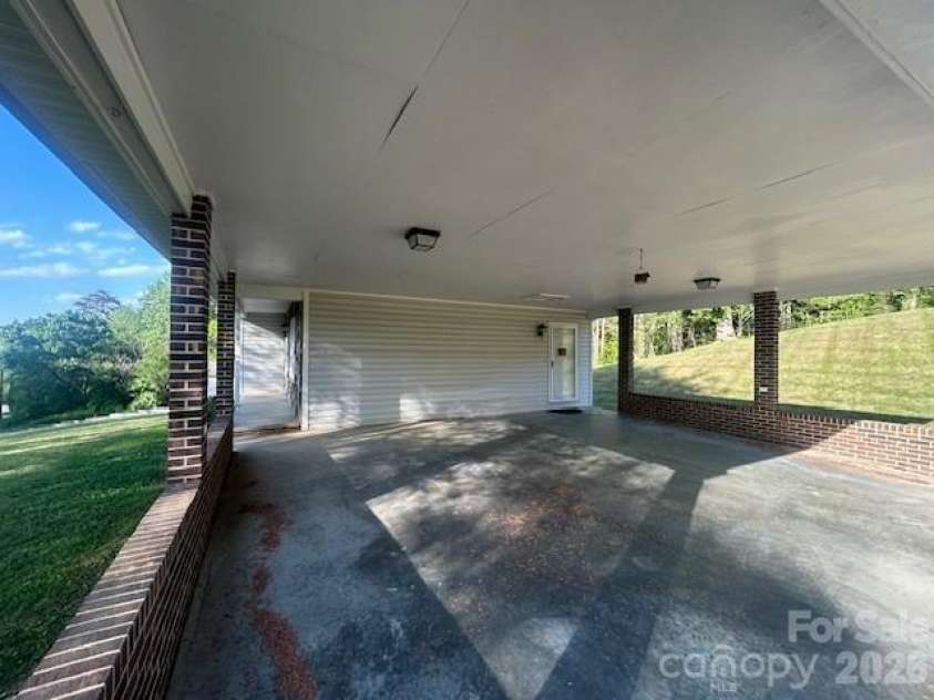 1375 Bradford Mountain Road, Lenoir, NC 28645.  MLS# CAR4244111, YatesRealty ID 13932. 