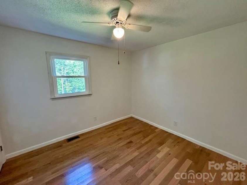 1375 Bradford Mountain Road, Lenoir, NC 28645.  MLS# CAR4244111, YatesRealty ID 13932. 