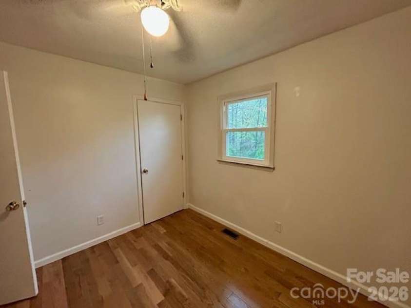 1375 Bradford Mountain Road, Lenoir, NC 28645.  MLS# CAR4244111, YatesRealty ID 13932. 