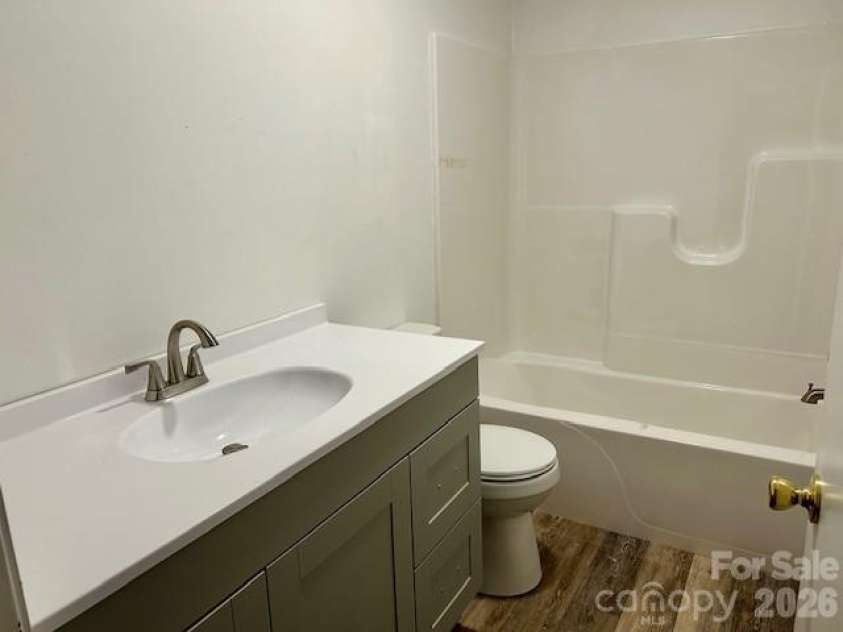 1375 Bradford Mountain Road, Lenoir, NC 28645.  MLS# CAR4244111, YatesRealty ID 13932. 