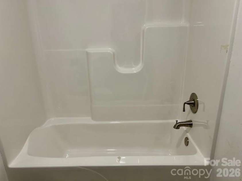 1375 Bradford Mountain Road, Lenoir, NC 28645.  MLS# CAR4244111, YatesRealty ID 13932. 