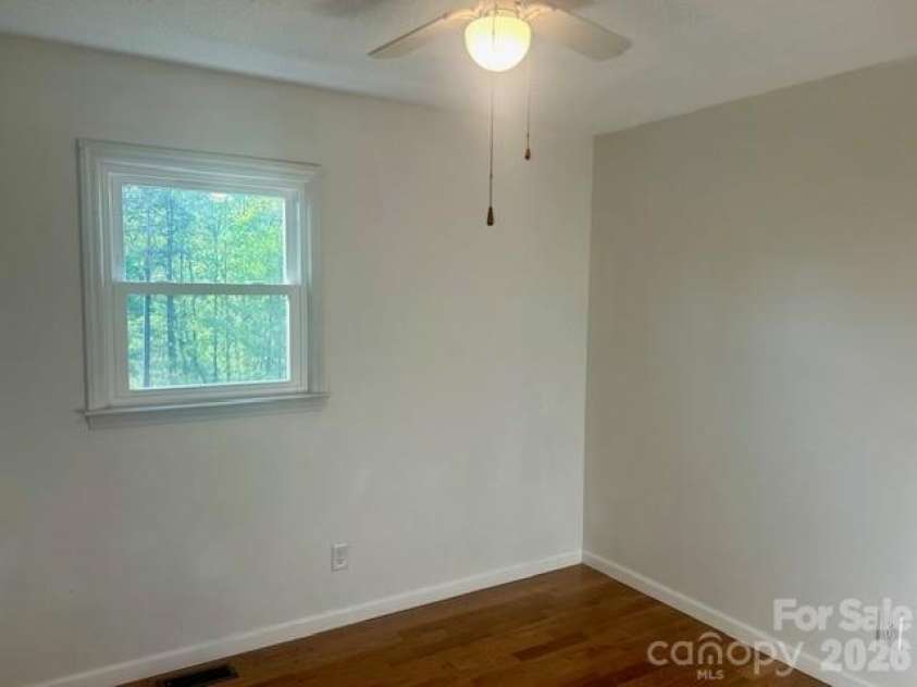 1375 Bradford Mountain Road, Lenoir, NC 28645.  MLS# CAR4244111, YatesRealty ID 13932. 