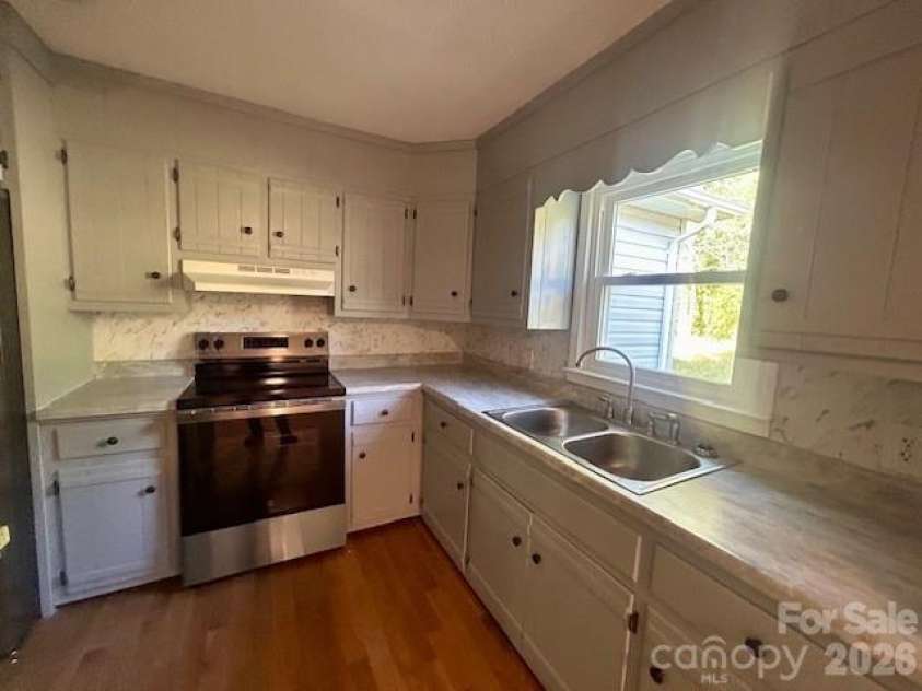 1375 Bradford Mountain Road, Lenoir, NC 28645.  MLS# CAR4244111, YatesRealty ID 13932. 