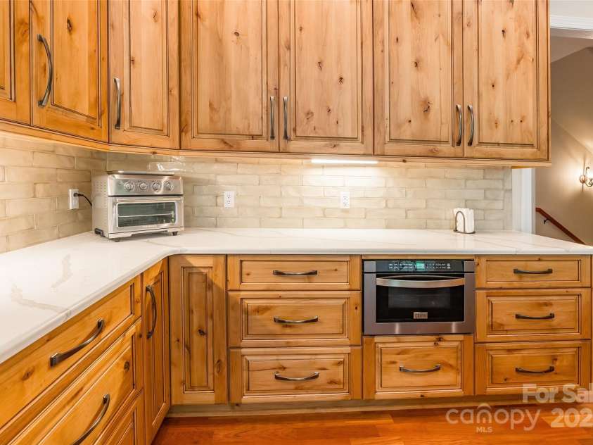 1260 Rittenhouse Lane, Rock Hill, SC 29732.  MLS# CAR4256811, YatesRealty ID 13933. 