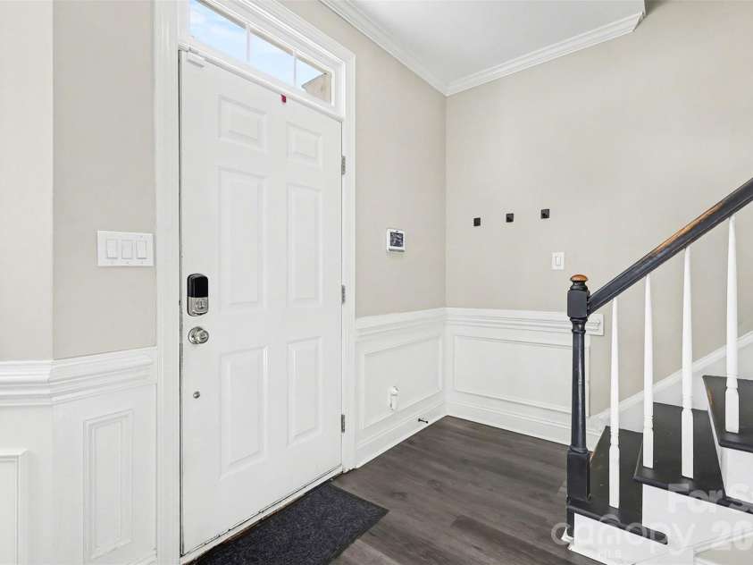 1079 Laurel Lane, Gastonia, NC 28054.  MLS# CAR4360052, YatesRealty ID 13935. 