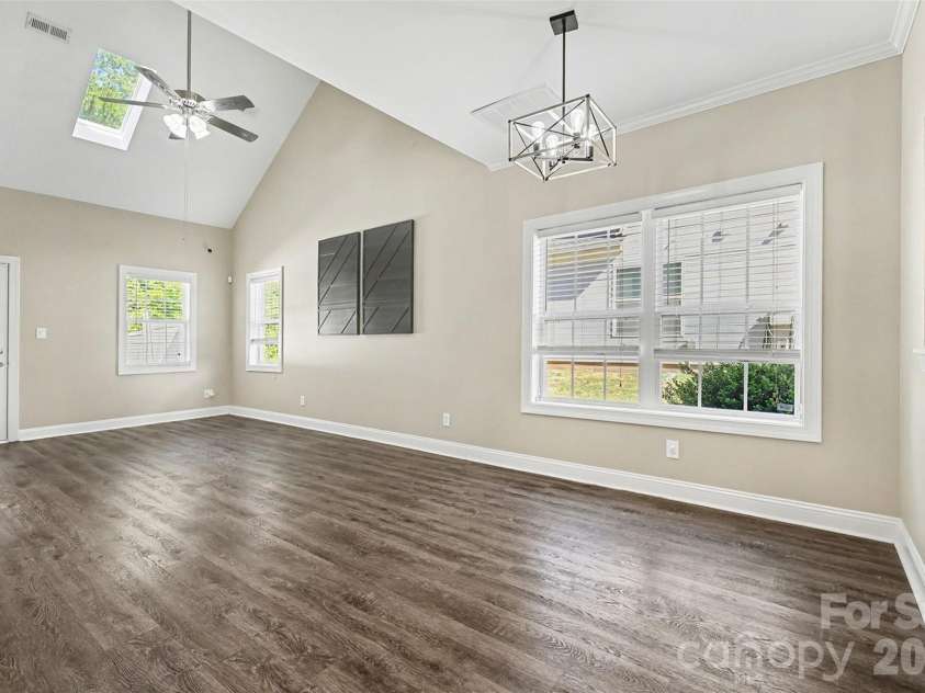 1079 Laurel Lane, Gastonia, NC 28054.  MLS# CAR4360052, YatesRealty ID 13935. 