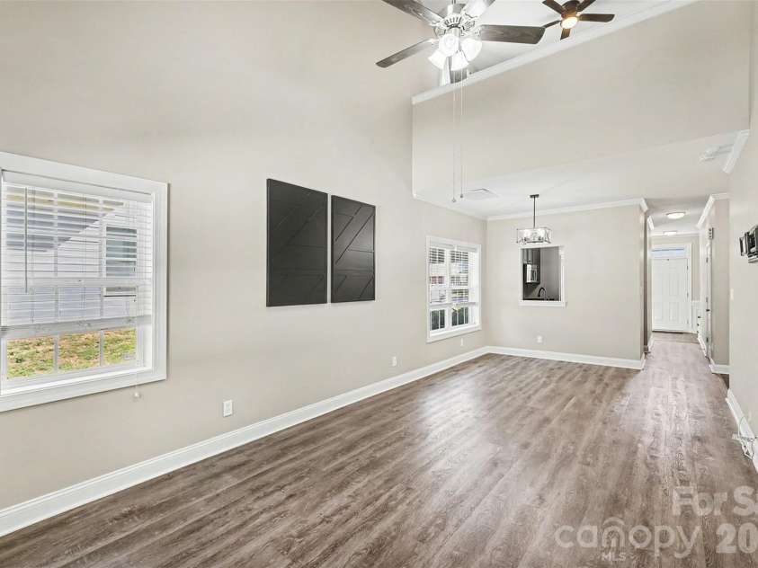1079 Laurel Lane, Gastonia, NC 28054.  MLS# CAR4360052, YatesRealty ID 13935. 