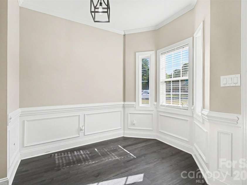 1079 Laurel Lane, Gastonia, NC 28054.  MLS# CAR4360052, YatesRealty ID 13935. 