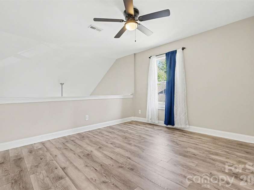 1079 Laurel Lane, Gastonia, NC 28054.  MLS# CAR4360052, YatesRealty ID 13935. 