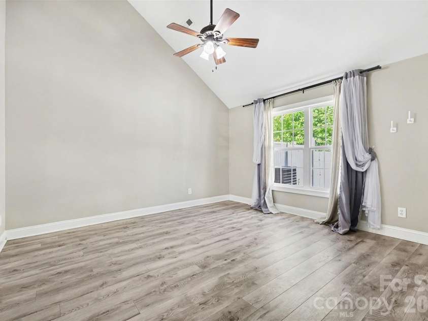 1079 Laurel Lane, Gastonia, NC 28054.  MLS# CAR4360052, YatesRealty ID 13935. 