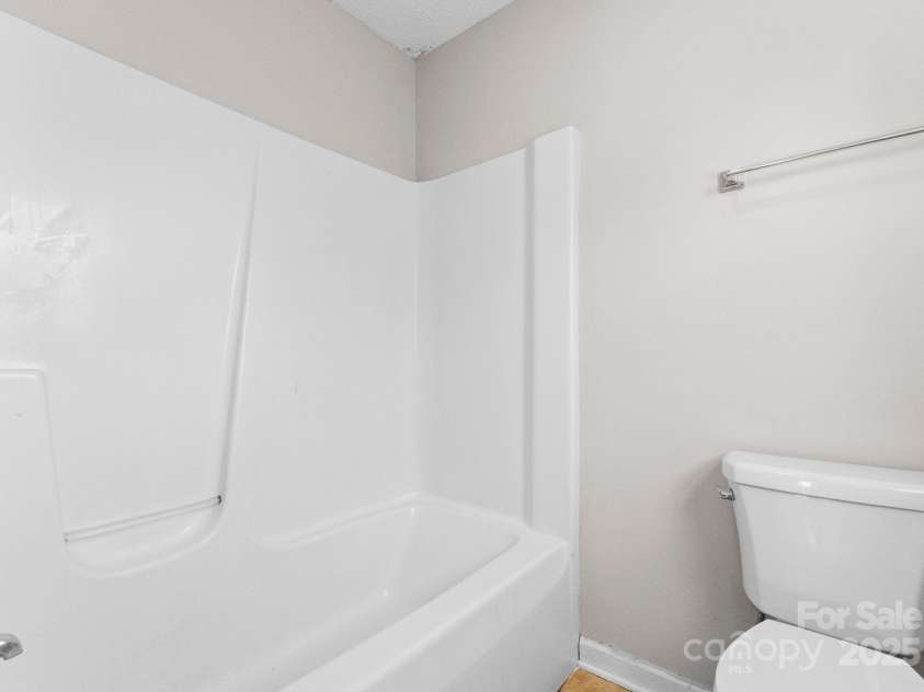 238 Lippard Springs Circle, Statesville, NC 28677.  MLS# CAR4240336, YatesRealty ID 13935. 