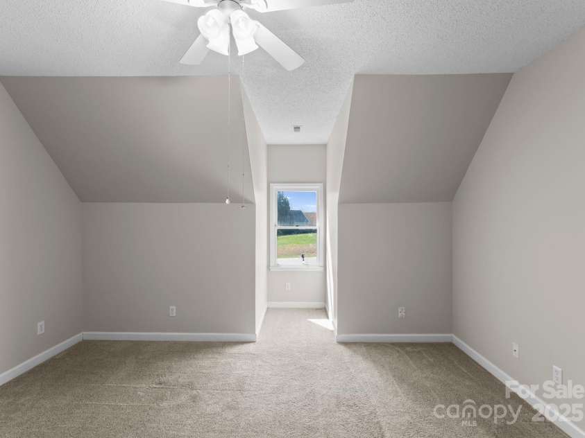 238 Lippard Springs Circle, Statesville, NC 28677.  MLS# CAR4240336, YatesRealty ID 13935. Bed 3