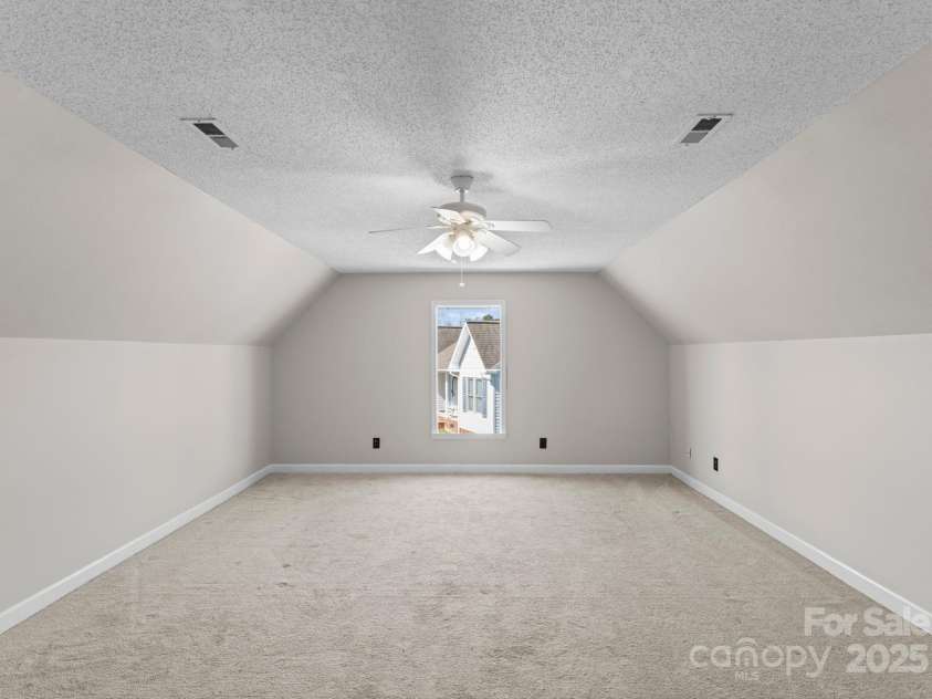 238 Lippard Springs Circle, Statesville, NC 28677.  MLS# CAR4240336, YatesRealty ID 13935. Bonus Room