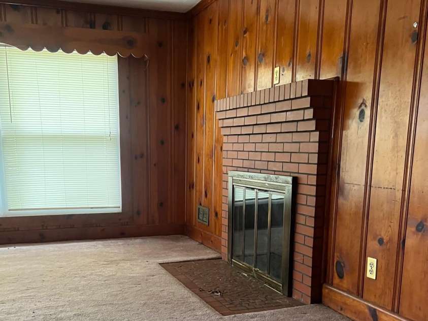 610 Maryland Avenue, Bessemer City, NC 28016.  MLS# CAR4259433, YatesRealty ID 13937. 