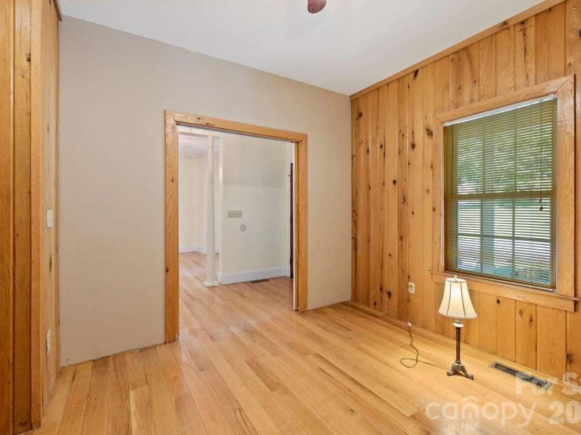 36 Macedonia West Drive, Saluda, NC 28773.  MLS# CAR4293153, YatesRealty ID 13938. 