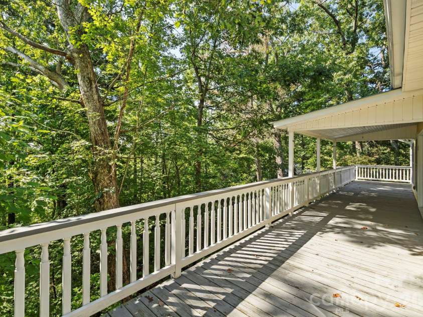 36 Macedonia West Drive, Saluda, NC 28773.  MLS# CAR4293153, YatesRealty ID 13938. 