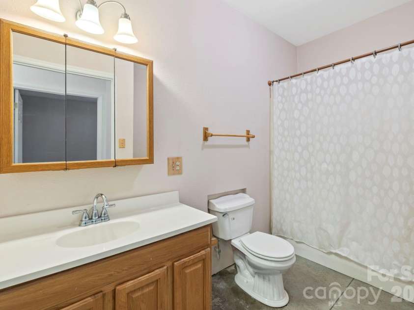 36 Macedonia West Drive, Saluda, NC 28773.  MLS# CAR4293153, YatesRealty ID 13938. 