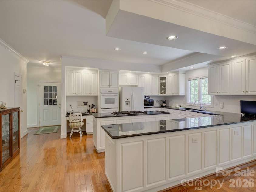 2980 Robinwood Road, Gastonia, NC 28054.  MLS# CAR4367984, YatesRealty ID 13939. 