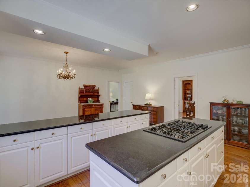 2980 Robinwood Road, Gastonia, NC 28054.  MLS# CAR4367984, YatesRealty ID 13939. 