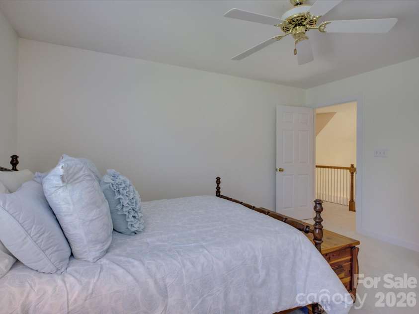 2980 Robinwood Road, Gastonia, NC 28054.  MLS# CAR4367984, YatesRealty ID 13939. 