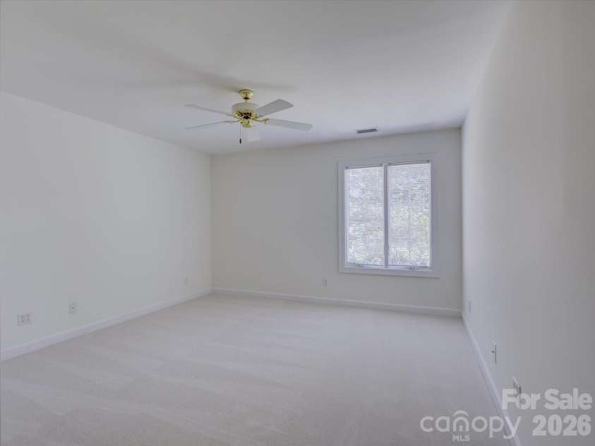 2980 Robinwood Road, Gastonia, NC 28054.  MLS# CAR4367984, YatesRealty ID 13939. 